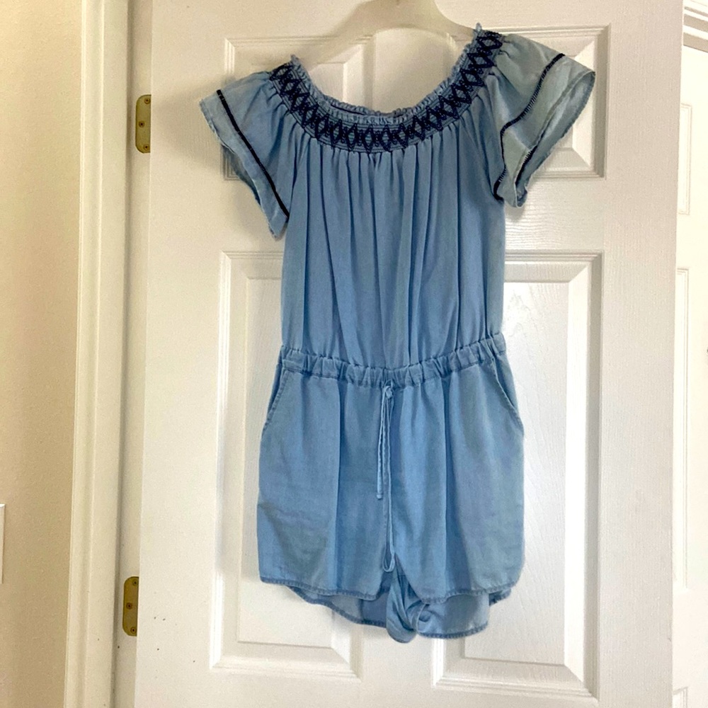 Cute summer romper. Looks like its jeans but its a soft cotton material